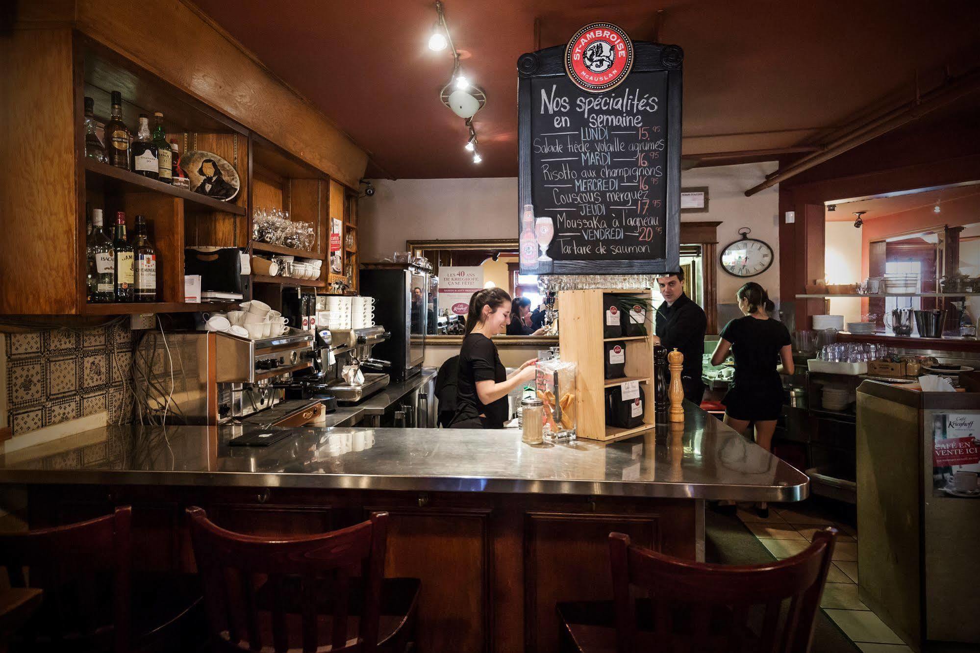 Petit Hotel - Cafe Krieghoff Quebec City Exterior photo